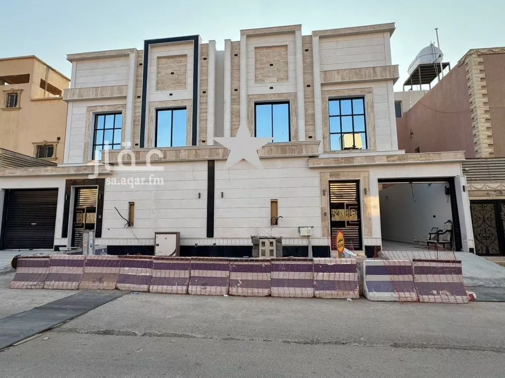 فيلا للبيع في شارع البحيرات, حي العريجاء الغربي, مدينة الرياض, منطقة الرياض 1 صورة