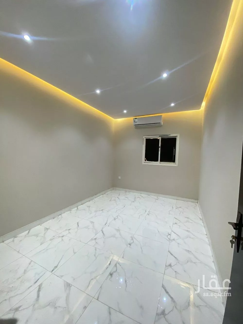 شقة للإيجار في شارع زيد البغدادي, حي الوزارات, مدينة الرياض, منطقة الرياض 1 صورة