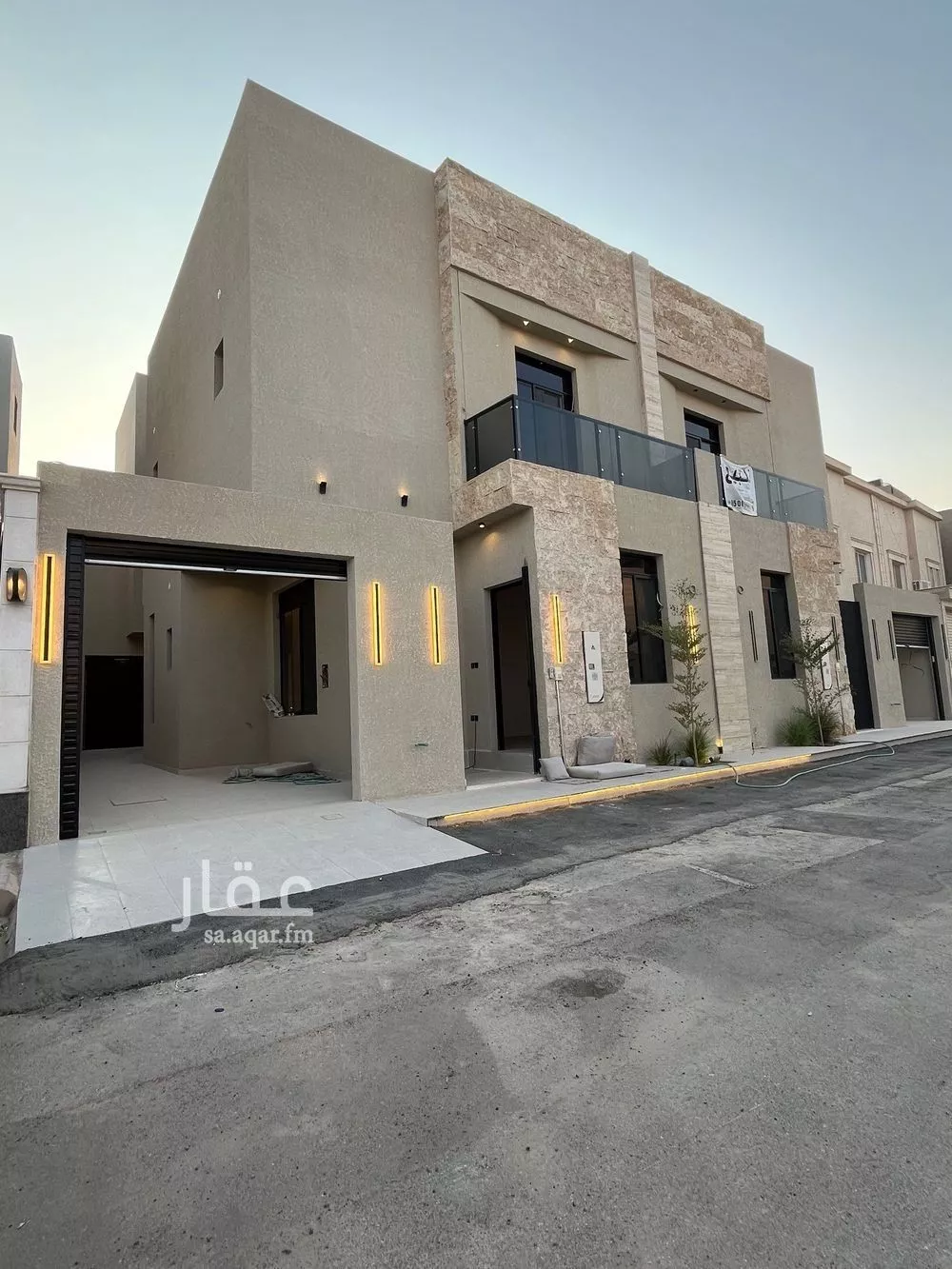 فيلا للبيع في شارع أبي الفضل العليمي, حي المهدية, مدينة الرياض, منطقة الرياض 1 صورة