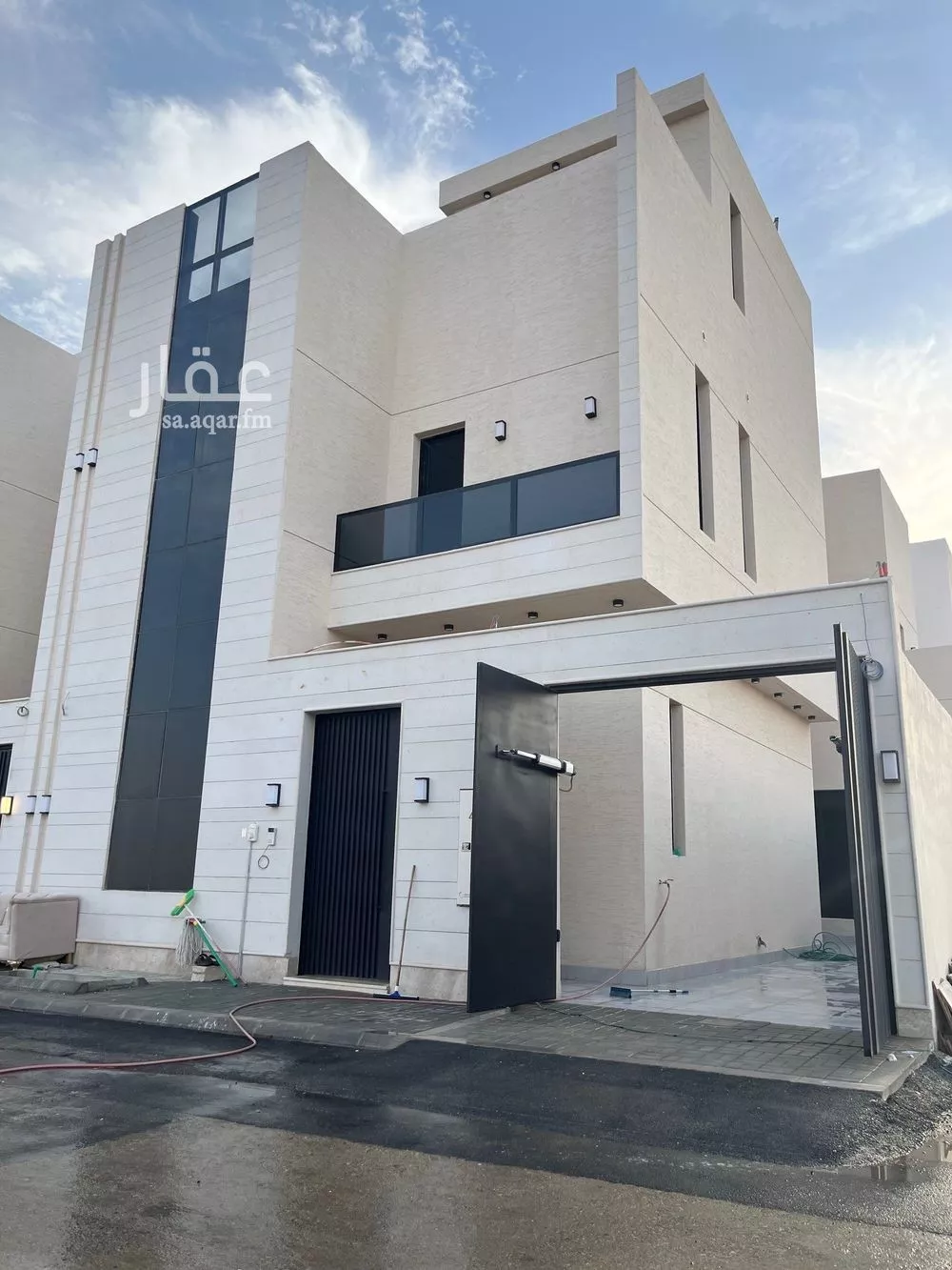 فيلا للبيع في شارع السيل الكبير, حي المهدية, مدينة الرياض, منطقة الرياض 1 صورة