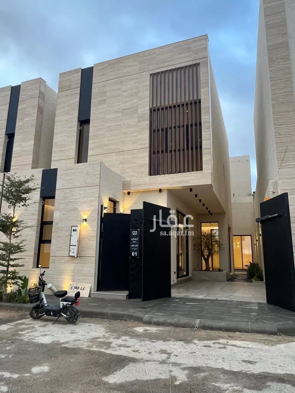 فيلا للبيع في شارع علي الجمال, حي المهدية, مدينة الرياض, منطقة الرياض 1 صورة