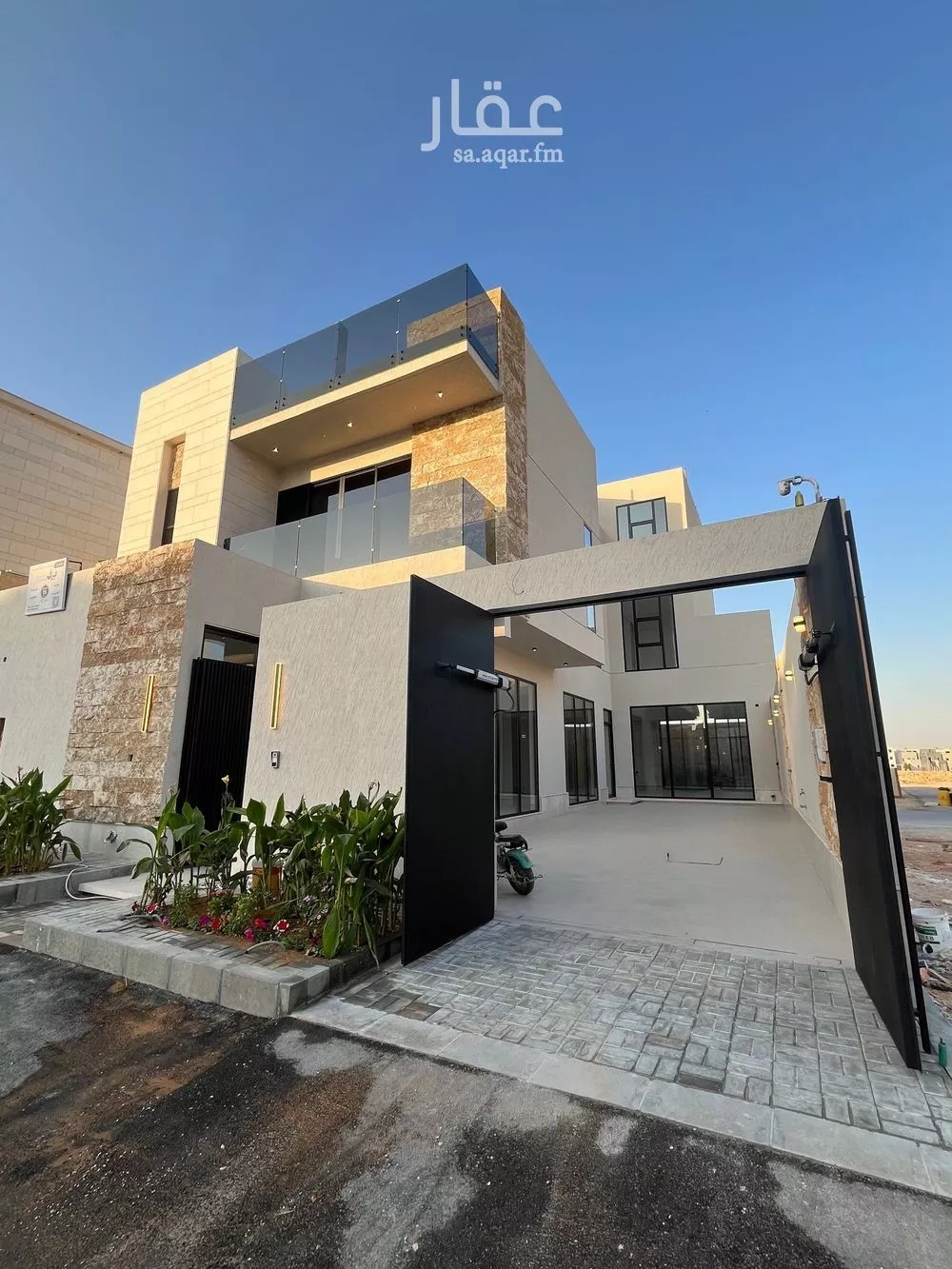 فيلا للبيع في شارع السيل الكبير, حي المهدية, مدينة الرياض, منطقة الرياض 1 صورة