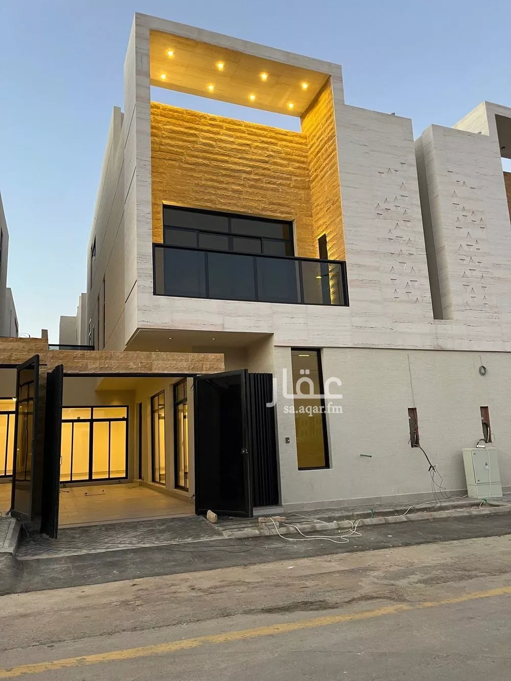 فيلا للبيع في شارع السيل الكبير, حي المهدية, مدينة الرياض, منطقة الرياض 1 صورة