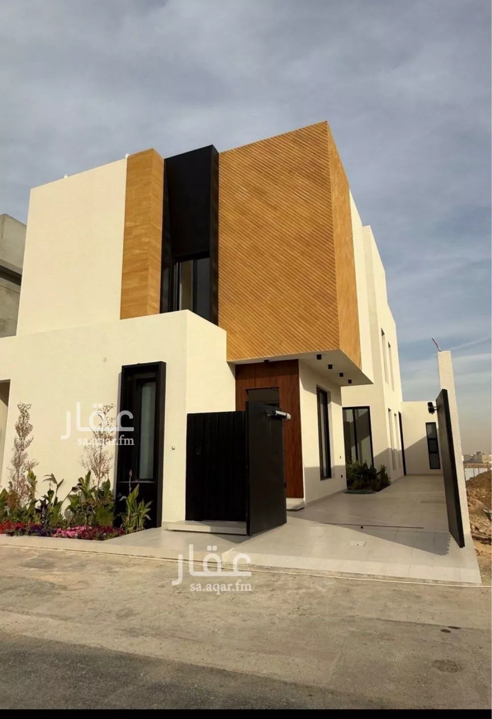 فيلا للبيع في شارع السيل الكبير, حي المهدية, مدينة الرياض, منطقة الرياض 1 صورة