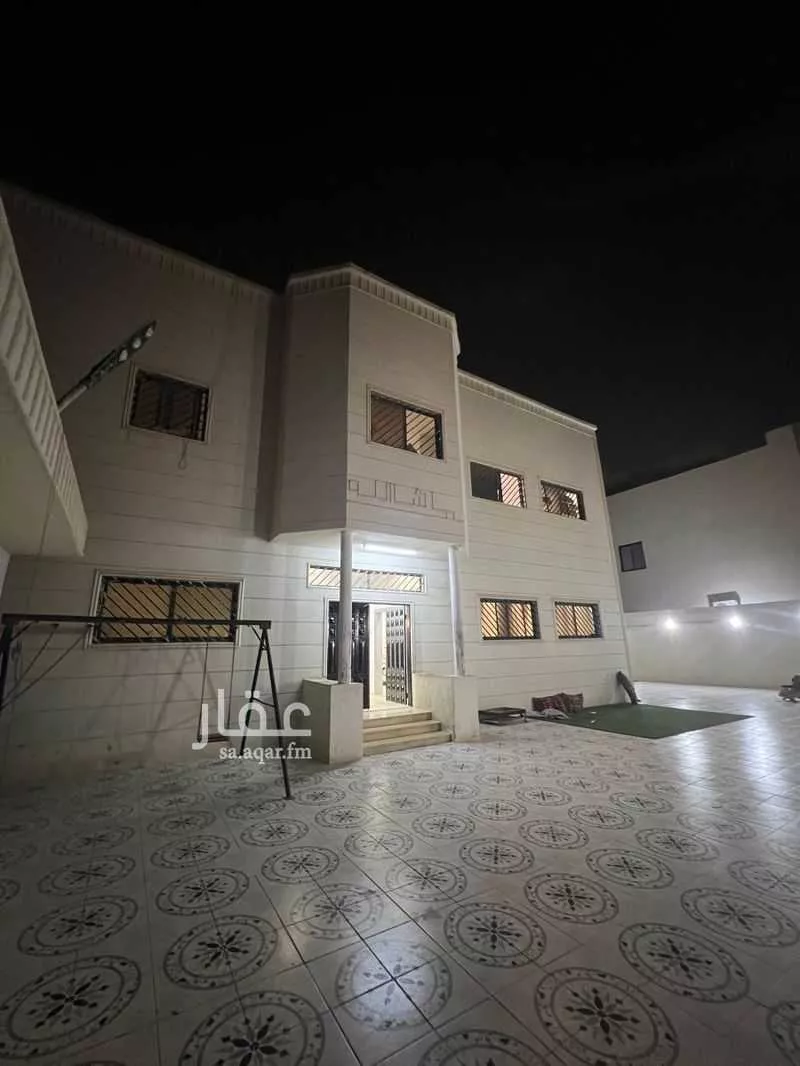 فيلا للبيع في شارع موسى الحجاوي, حي بدر, مدينة الرياض, منطقة الرياض 1 صورة