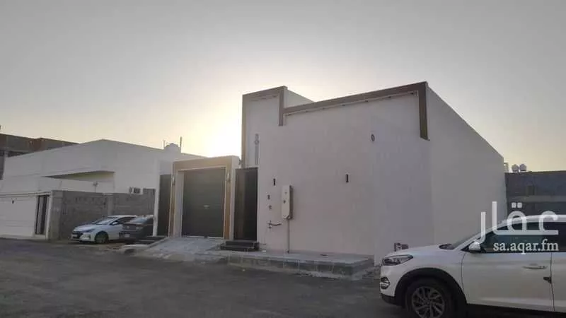 دور للبيع في شارع جمال الدين الجبلي, حي الخضراء, مدينة المدينة المنورة, منطقة المدينة المنورة 1 صورة