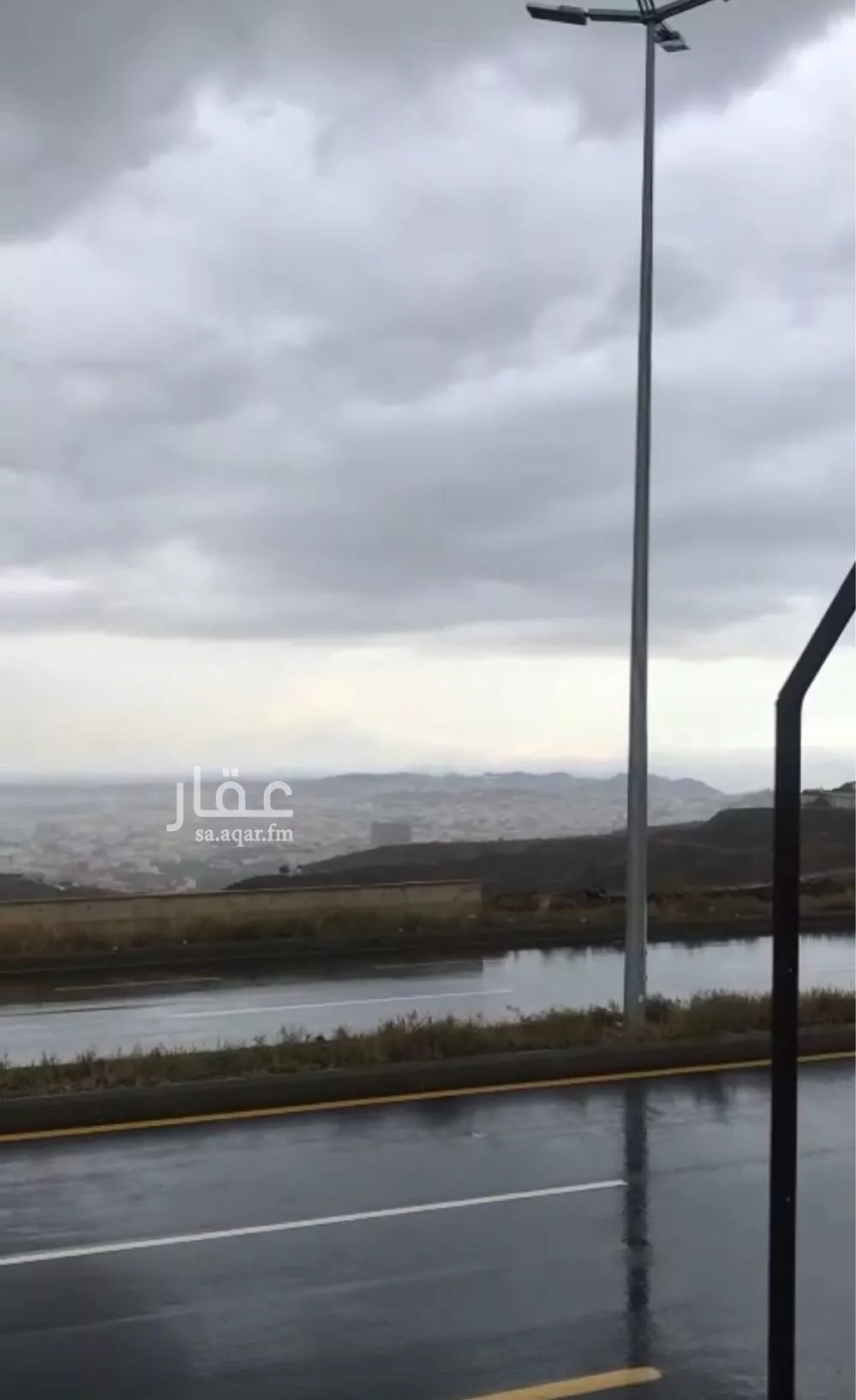 أرض للبيع في شارع ابو القاسم الشامي, حي القري, مدينة أبها, منطقة عسير 1 صورة