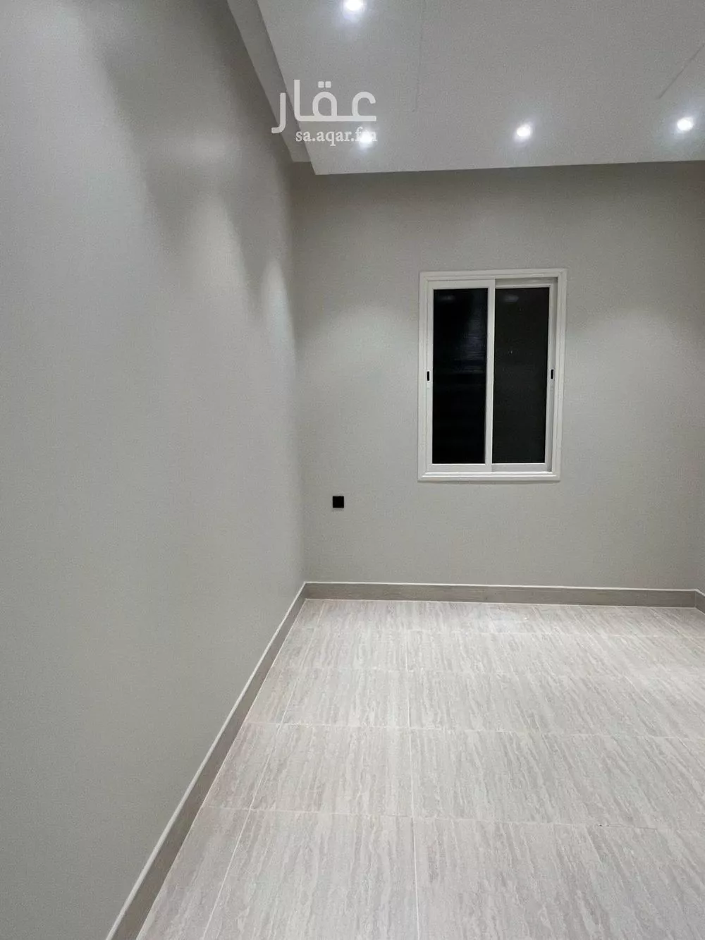شقة للبيع في شارع ابن سراقه, حي الصفاء, مدينة ابها, منطقة عسير 1 صورة