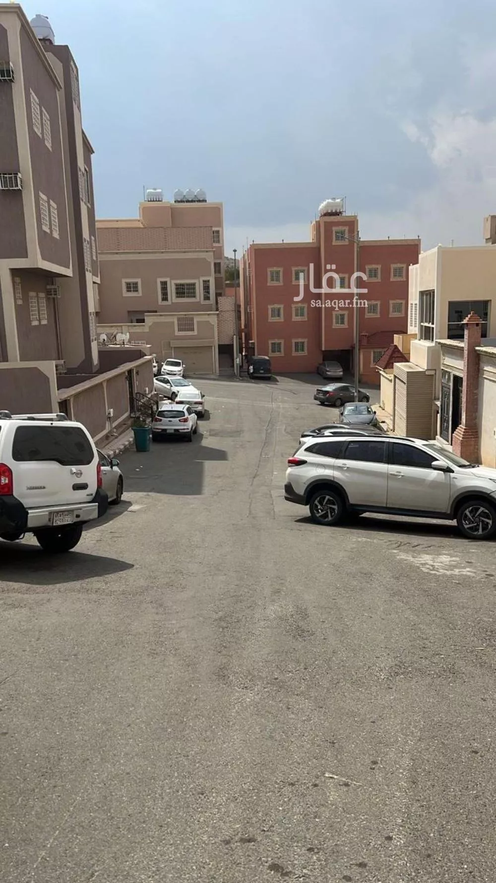 أرض للبيع في شارع العام, حي القري, مدينة أبها, منطقة عسير 1 صورة