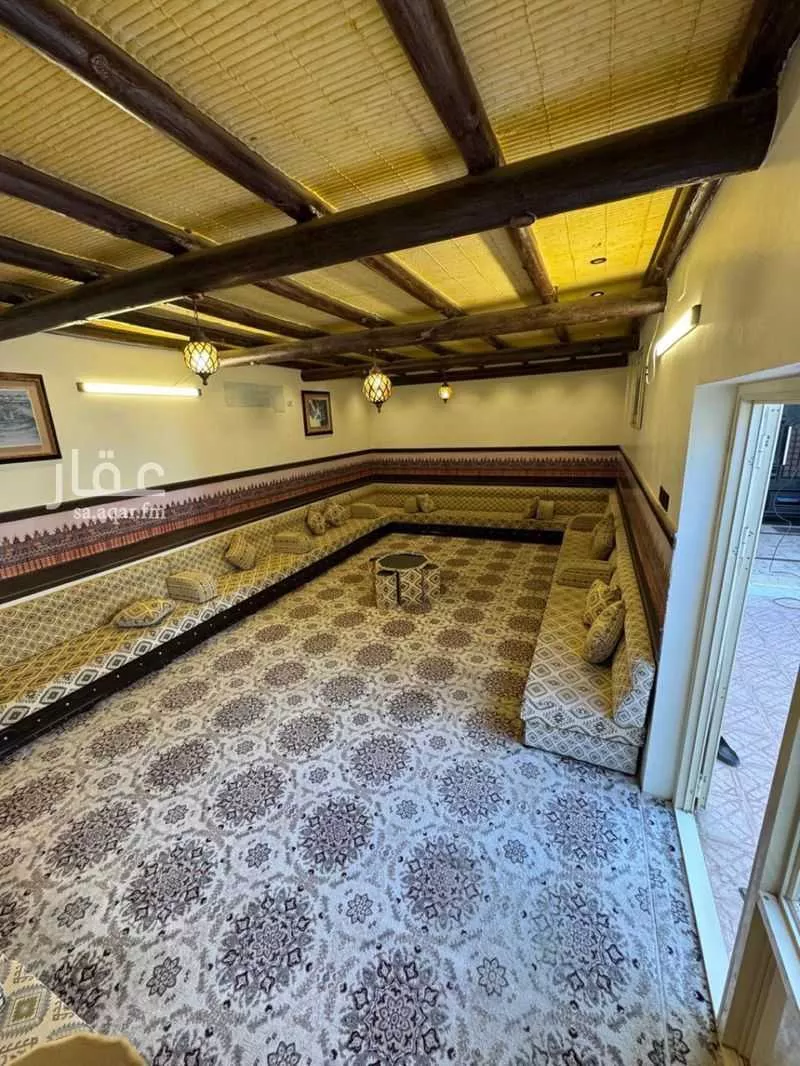 عمارة للبيع في شارع 141 الروضة, حي الروضة, مدينة أبها, منطقة عسير 1 صورة