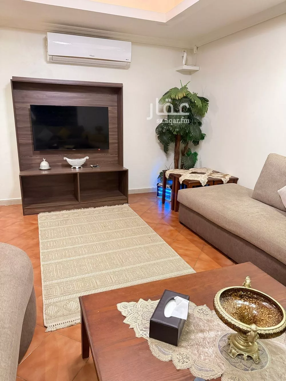 فيلا للإيجار في شارع علي التادلي, حي الشاطئ, مدينة جدة, منطقة مكة المكرمة 1 صورة