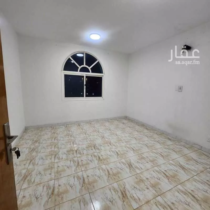 شقة للإيجار في شارع السلام, حي العقربية, مدينة الخبر, المنطقة الشرقية 1 صورة