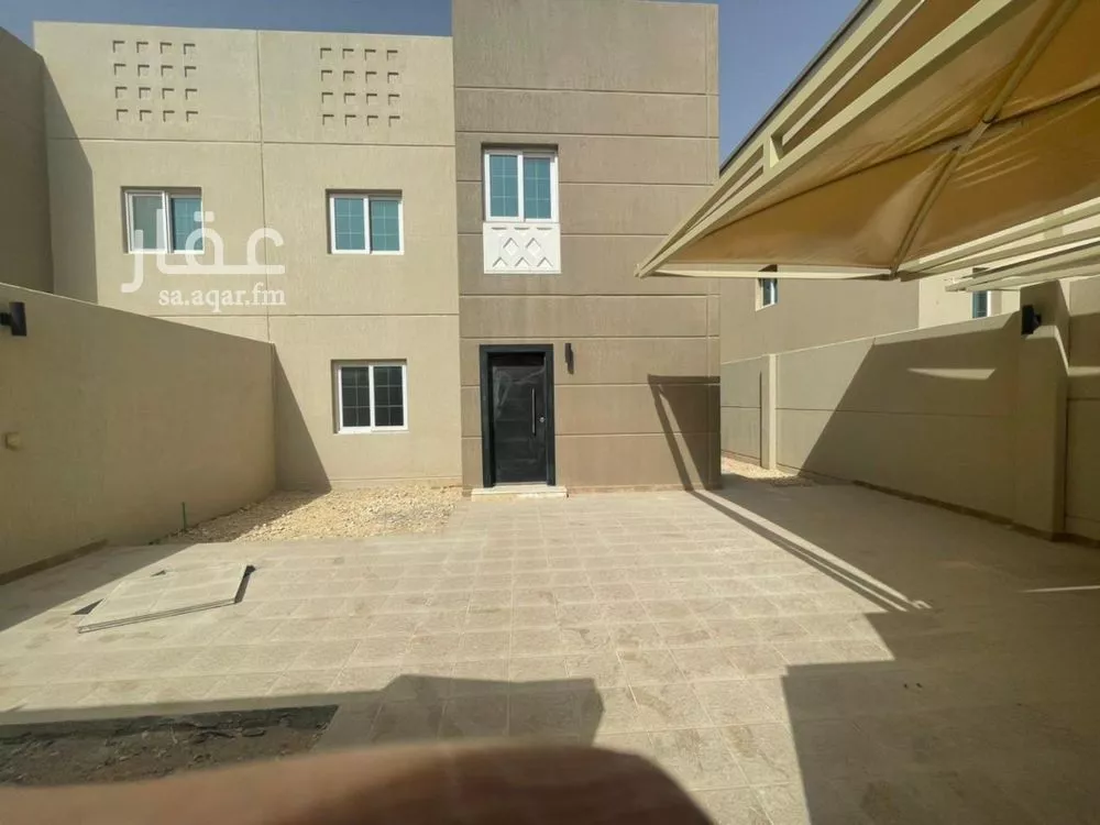 فيلا للإيجار في شارع أحمد البصري, حي مطار الملك خالد الدولي, مدينة الرياض, منطقة الرياض 1 صورة