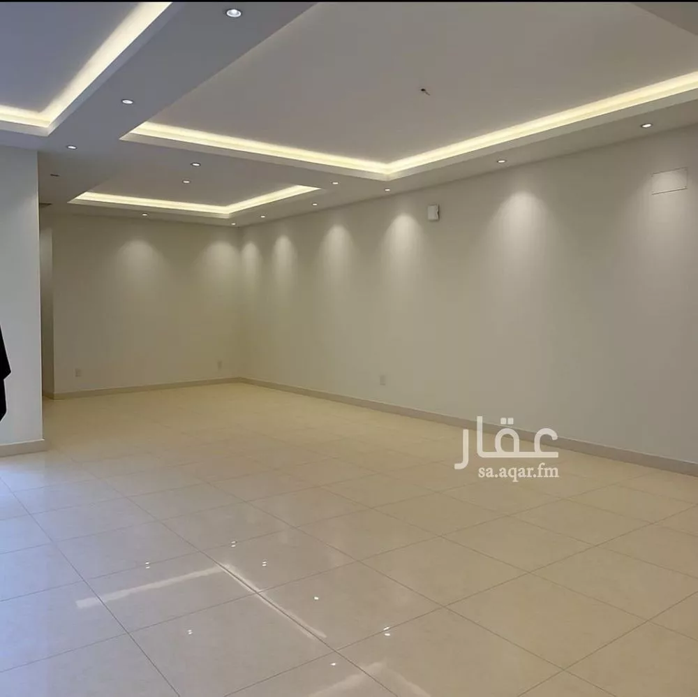 فيلا للإيجار في شارع عبدالله لابني, حي عريض, مدينة الرياض, منطقة الرياض 1 صورة