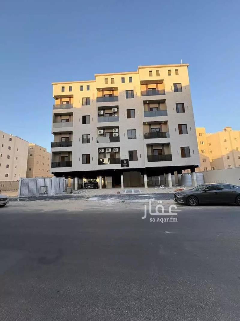 شقة للبيع في شارع الرقعى, حي الحمراء, مدينة الخبر, المنطقة الشرقية 1 صورة