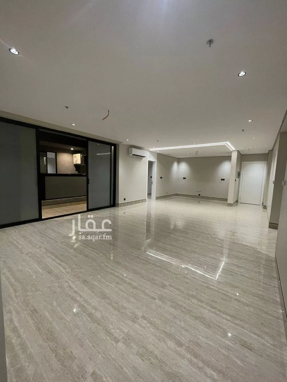 شقة للبيع في شارع الحديثة, حي ضاحية الملك فهد, مدينة الدمام, المنطقة الشرقية 1 صورة