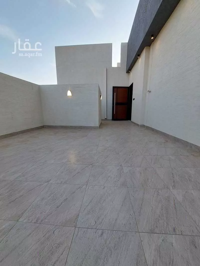 دور للبيع في شارع خالد ابن نظلة الاسدي, حي الزهور, مدينة ابها, منطقة عسير 1 صورة