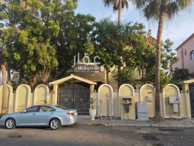 فيلا للبيع في شارع الحسني, حي الخالدية, مدينة جدة, منطقة مكة المكرمة 1 صورة