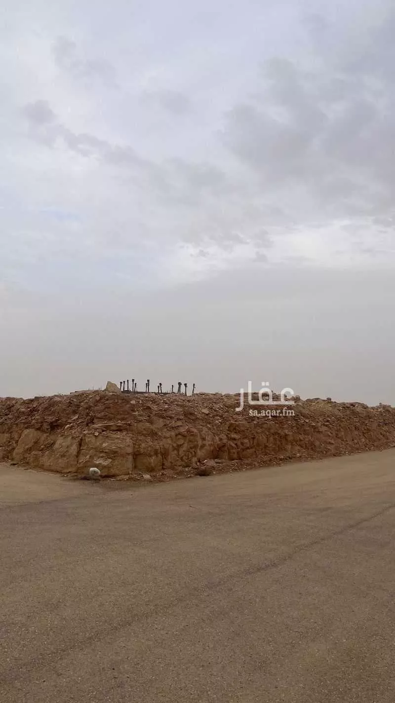أرض للبيع في شارع طريقة الملك عبدالله بن عبدالعزيز, حي حي ج1, مدينة حريملاء, منطقة الرياض 1 صورة