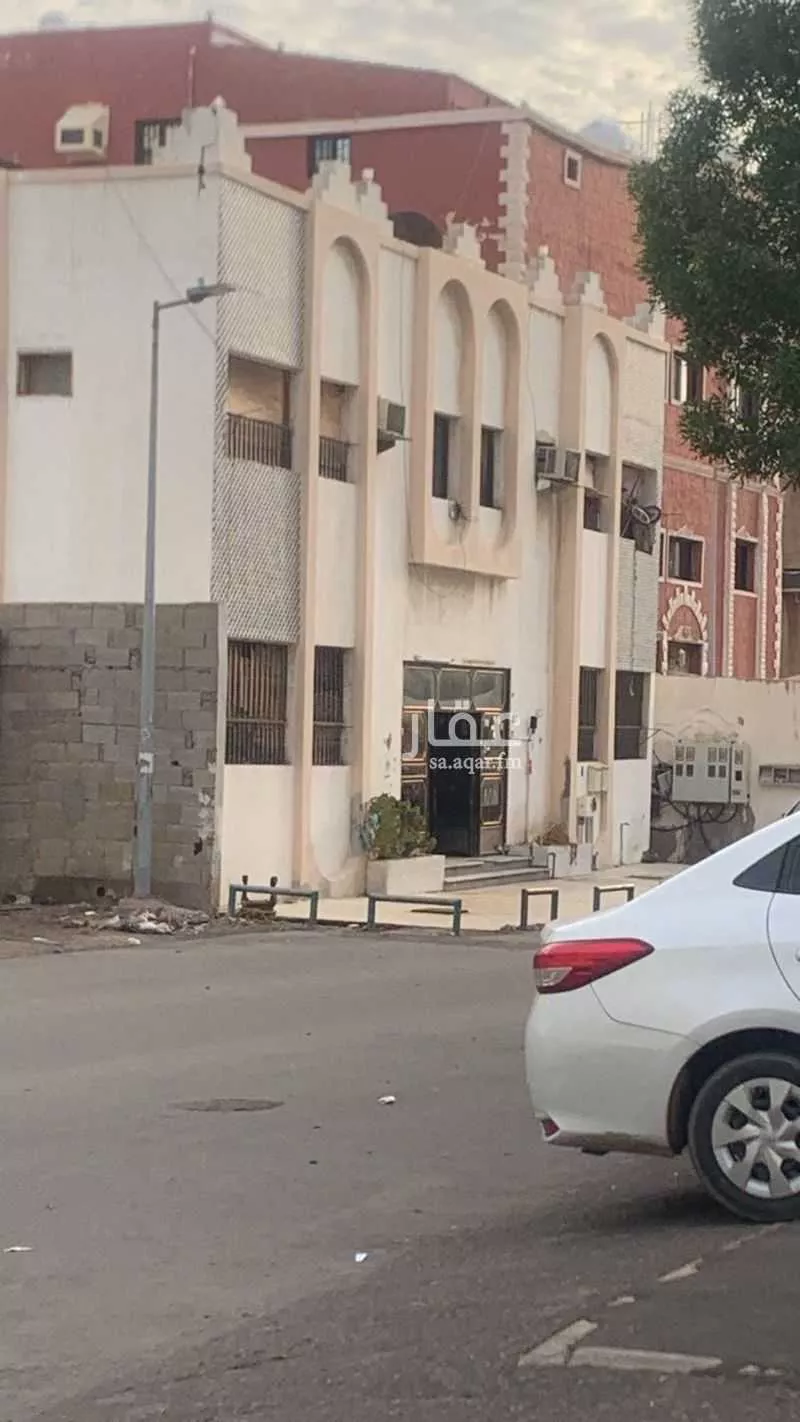 عمارة للبيع في شارع هارون البالسي ، حي الصفا ، جدة ، جدة 1 صورة