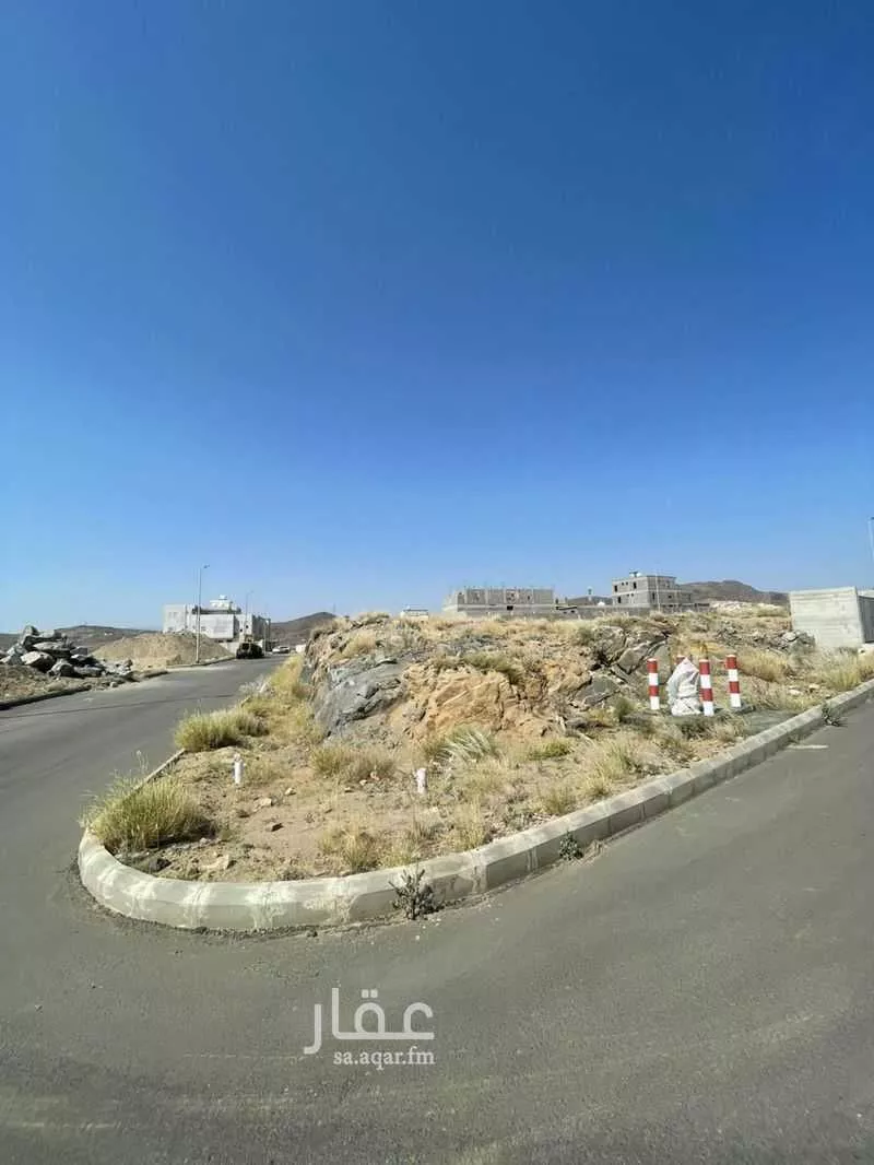 أرض للبيع في شارع شروق, حي الصناعية, مدينة ابها, منطقة عسير 1 صورة