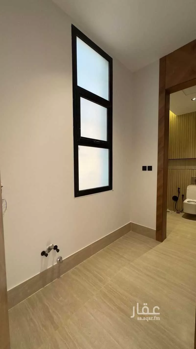 فيلا للبيع في شارع عمر بن أبي بكر, حي المهدية, مدينة الرياض, منطقة الرياض 1 صورة