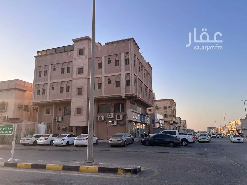 عمارة للبيع في شارع عبدالرحمن بن عوف, حي طيبة, مدينة الدمام, المنطقة الشرقية 1 صورة