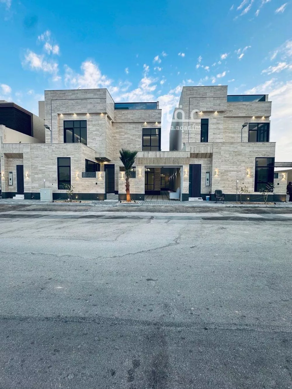 فيلا للبيع في شارع محمد بن أبي بكر القيم, حي المهدية, مدينة الرياض, منطقة الرياض 1 صورة