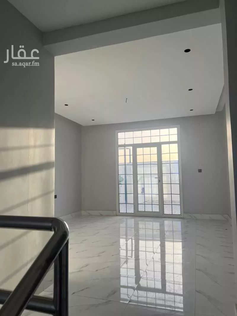 فيلا للبيع في شارع أبو الفضل البيهقي, حي الصفاء, مدينة تبوك, منطقة تبوك 1 صورة