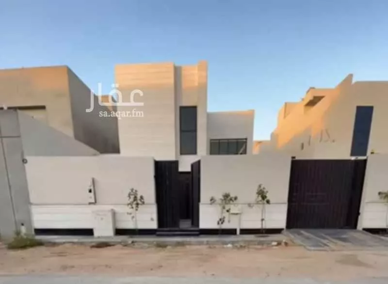 فيلا للبيع في شارع الشقه العليا 1120, حي التوفيق, مدينة بريدة, منطقة القصيم 1 صورة