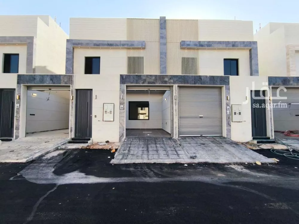 فيلا للبيع في شارع حسين الأبريقي, حي عكاظ, مدينة الرياض, منطقة الرياض 1 صورة