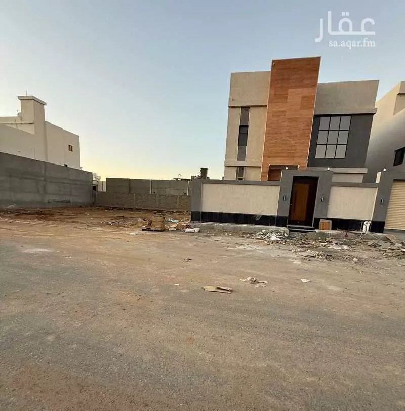 أرض للبيع في شارع شارع بدر المزني, حي النعيم, مدينة رابغ, منطقة مكة المكرمة 1 صورة