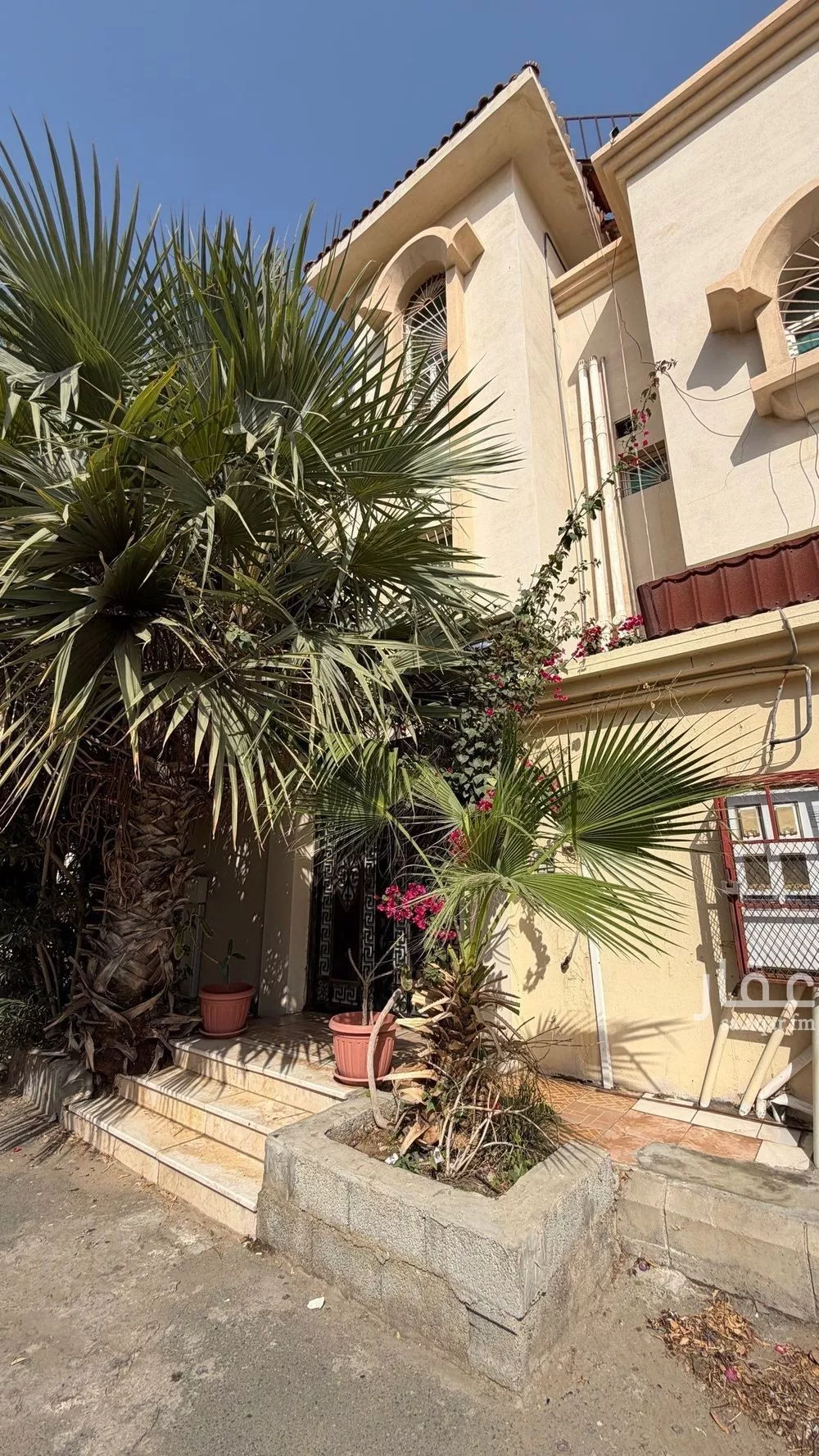 شقة للإيجار في شارع شارع شهيد الدين ثم الوطن حسن يحيى مفرح الجابري, حي المطار, مدينة جازان, منطقة جازان 1 صورة