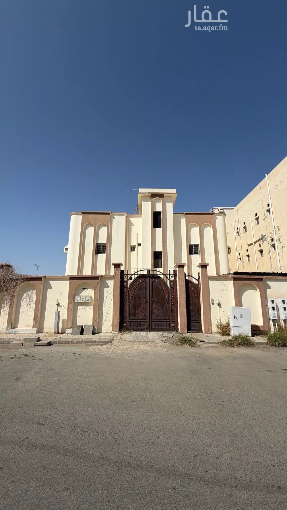 عمارة للبيع في شارع شارع ابن خلدون, حي الشاطئ, مدينة جازان, منطقة جازان 1 صورة