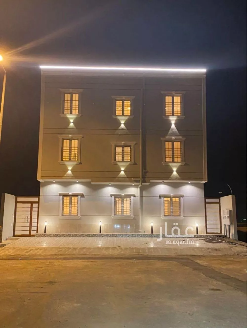 عمارة للبيع في شارع شارع 89 و, حي المحمدية 2, مدينة جازان, منطقة جازان 1 صورة