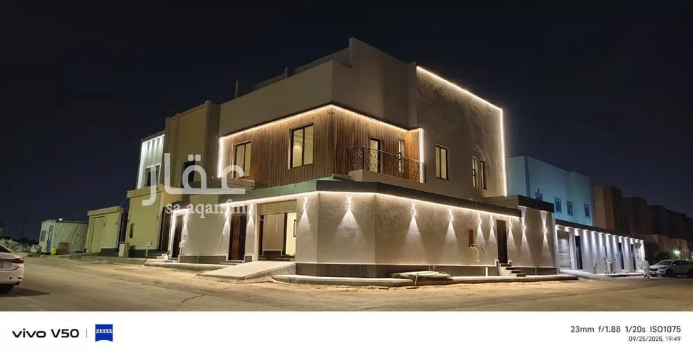 فيلا للبيع في شارع عبيدالله الفقيه, حي الرمال, مدينة الرياض, منطقة الرياض 1 صورة