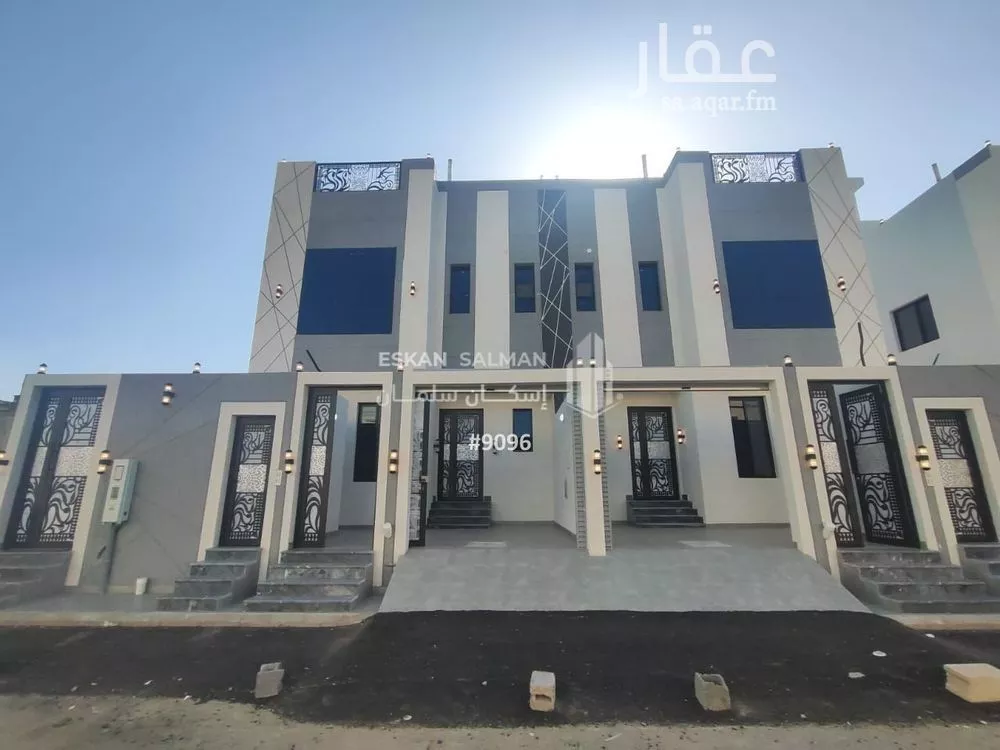 فيلا للبيع في شارع هاشم الدفتر دار, حي الرياض, مدينة جدة, منطقة مكة المكرمة 1 صورة
