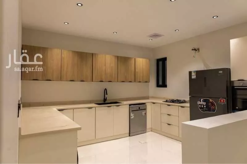 شقة للبيع في شارع الحسن العسكرى, حي الرانوناء, مدينة المدينة المنورة, منطقة المدينة المنورة 1 صورة