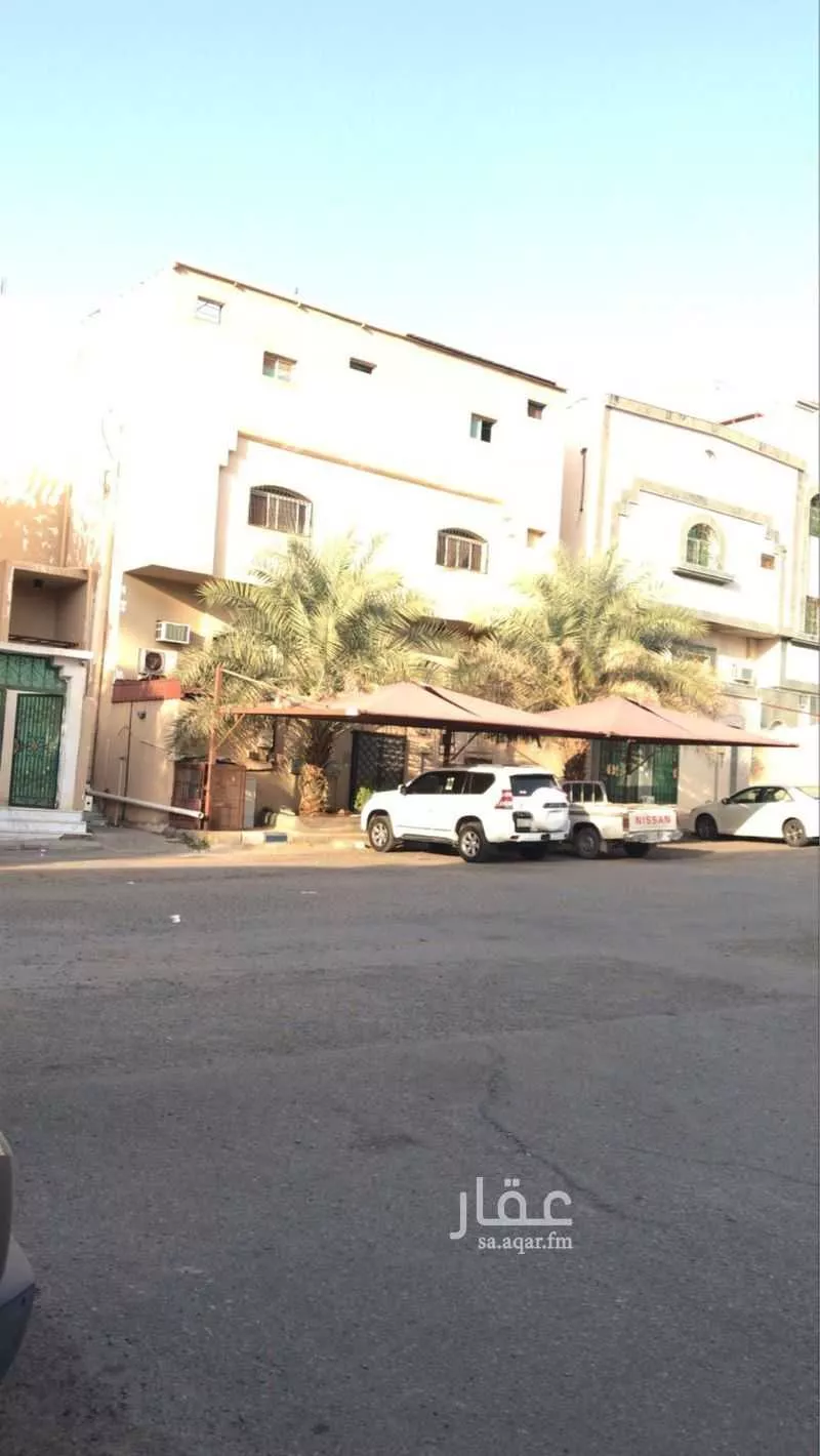عمارة للبيع في شارع عبدوس ابن عبدالله, حي حرة الوبرة, مدينة المدينه المنوره, منطقة المدينة المنورة 1 صورة