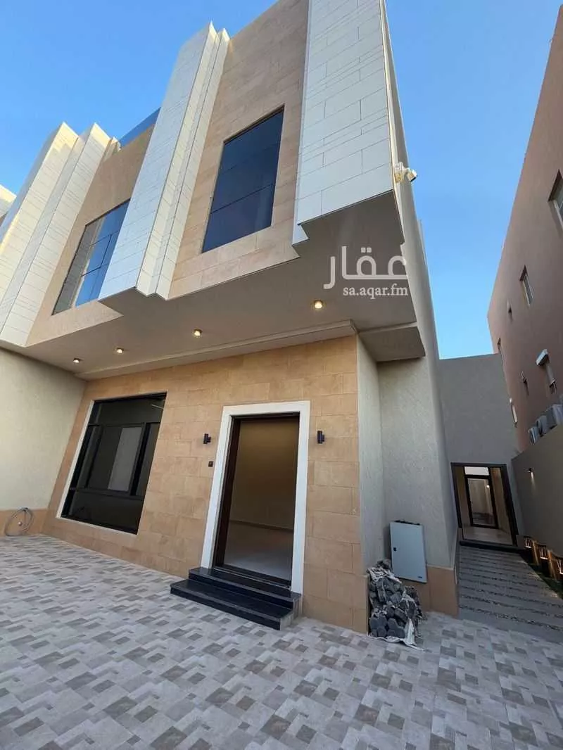 فيلا للبيع في شارع أبي الحسن الفصيحي, حي الصواري, مدينة جدة, منطقة مكة المكرمة 1 صورة