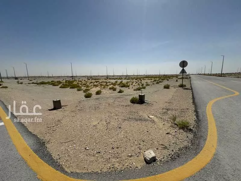 أرض للبيع في شارع انس بن أرقم, حي المطار, مدينة الدمام, المنطقة الشرقية 1 صورة
