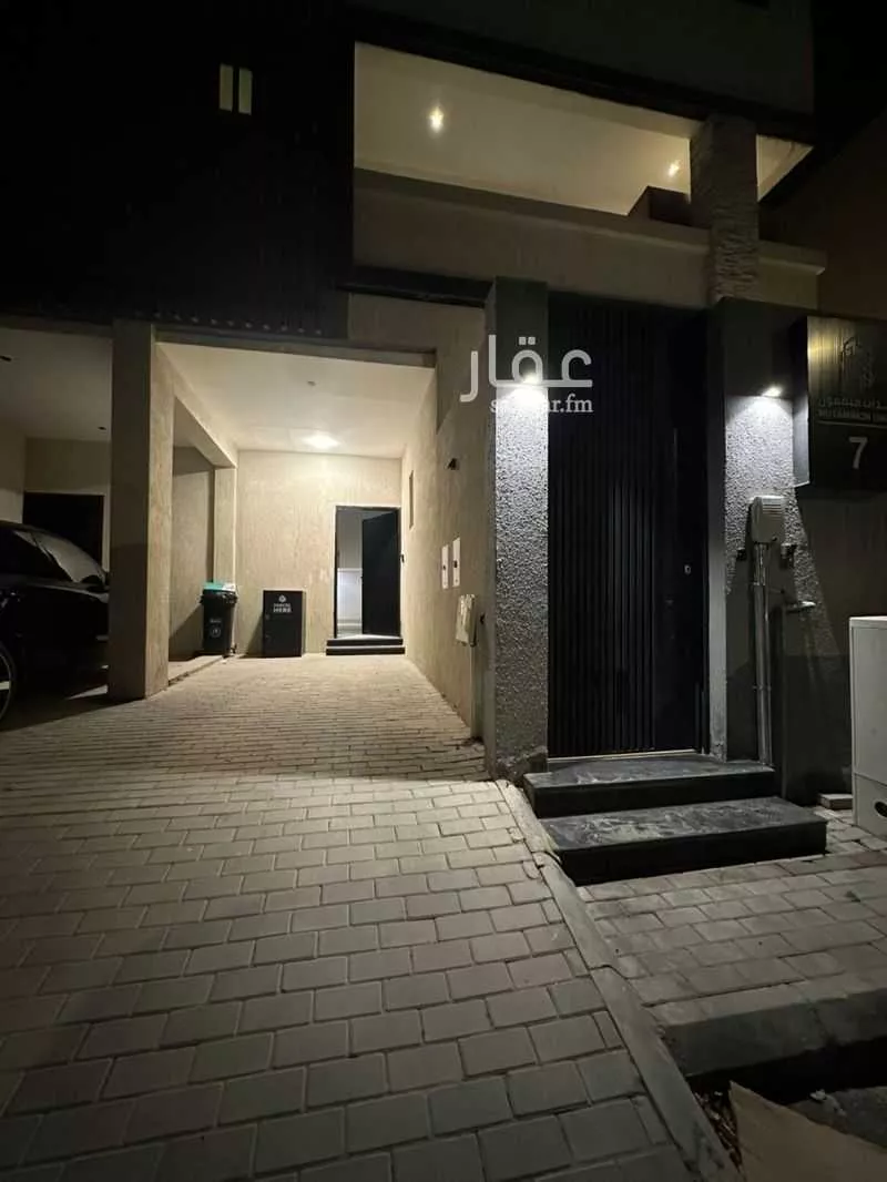 دور للبيع في شارع الغنامية, حي الربيع, مدينة الرياض, منطقة الرياض 1 صورة