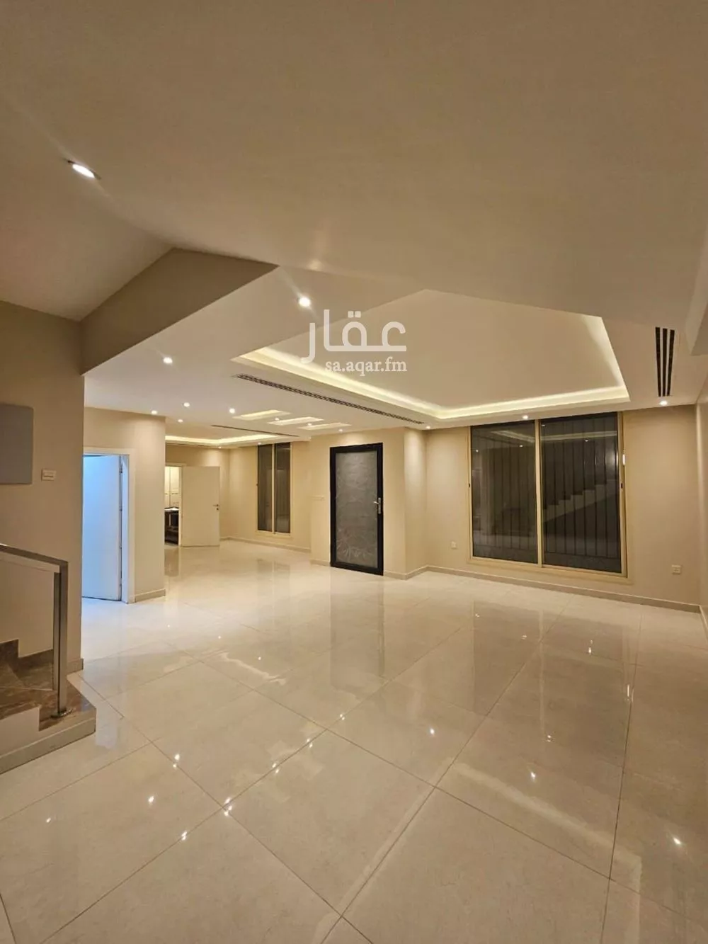 فيلا للإيجار في شارع محمد عقيلة , حي العارض, مدينة الرياض, منطقة الرياض 1 صورة