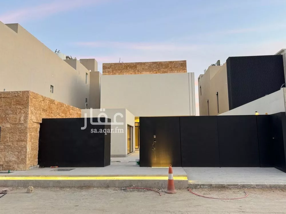 فيلا للبيع في شارع شارع رقم 322, حي النرجس, مدينة الرياض, منطقة الرياض 1 صورة