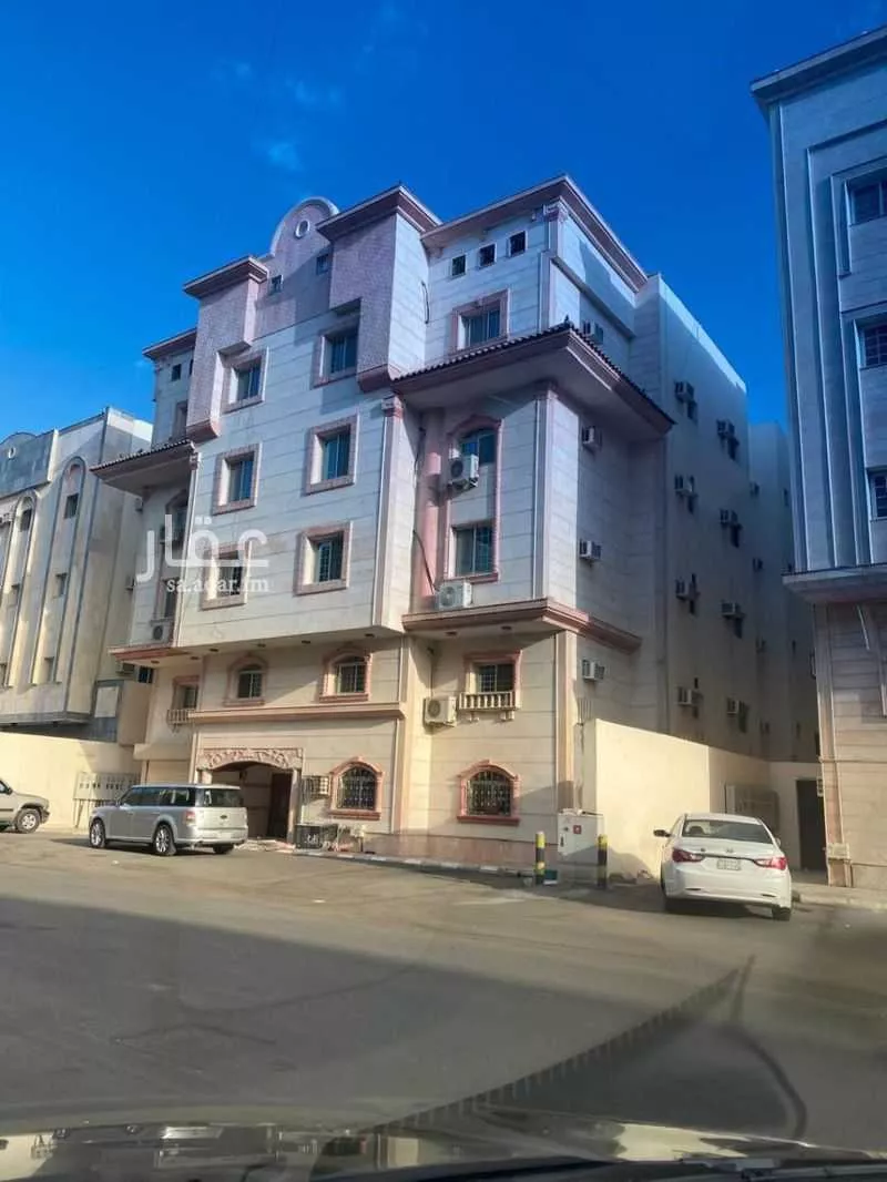 عمارة للبيع في شارع الضياء ابو الظاهر, حي العريض, مدينة المدينه المنوره, منطقة المدينة المنورة 1 صورة