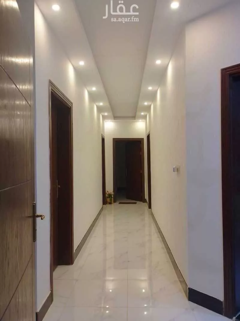 فيلا للبيع في شارع 2141636, حي الرياض, مدينة جدة, منطقة مكة المكرمة 1 صورة
