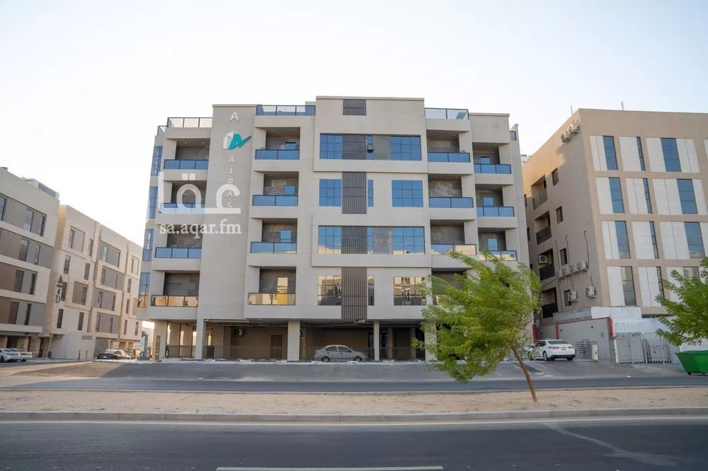 شقة للبيع في شارع العطايف, حي الحمراء, مدينة الخبر, المنطقة الشرقية 1 صورة