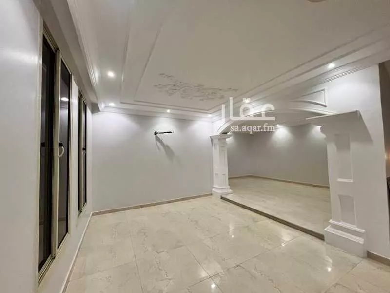 فيلا للإيجار في شارع عبدالله ابن ياسر, حي طيبة, مدينة جدة, منطقة مكة المكرمة 1 صورة