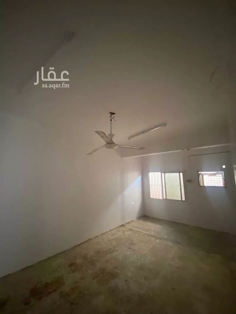 عمارة للإيجار في شارع أم سدرة, حي عتيقة, مدينة الرياض, منطقة الرياض 1 صورة