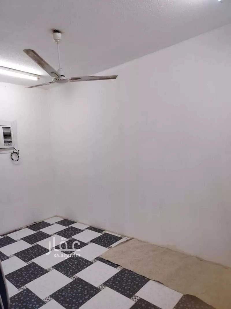 عمارة للإيجار في شارع سالم بن معقل, حي اليمامة, مدينة الرياض, منطقة الرياض 1 صورة